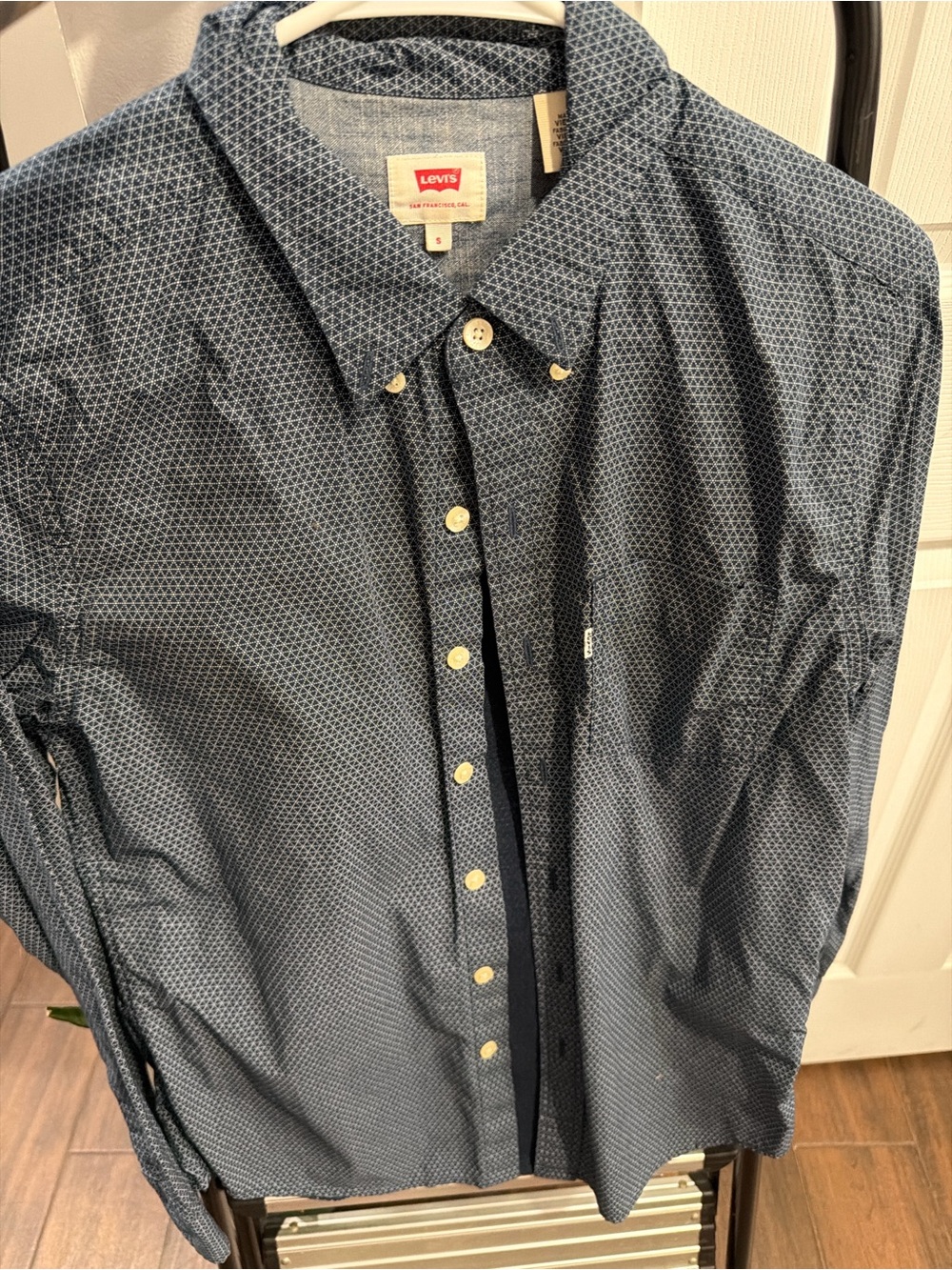 Levi's Men's Dark Navy Micro-Pattern Button-Down Shirt